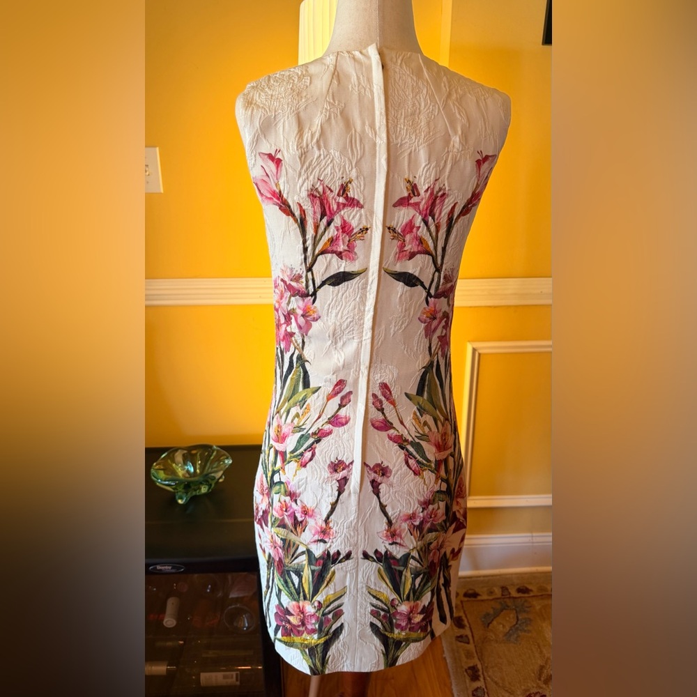 DOLCE & GABBANA - White and Pink  Brocade Mini Dress - Picture 2 of 8